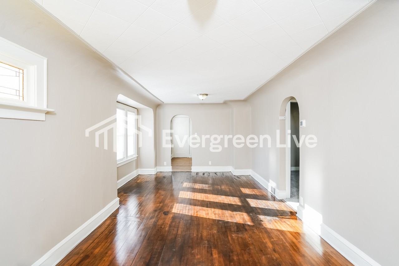 4965 N 55th St Lowr - Photo 5 of 15