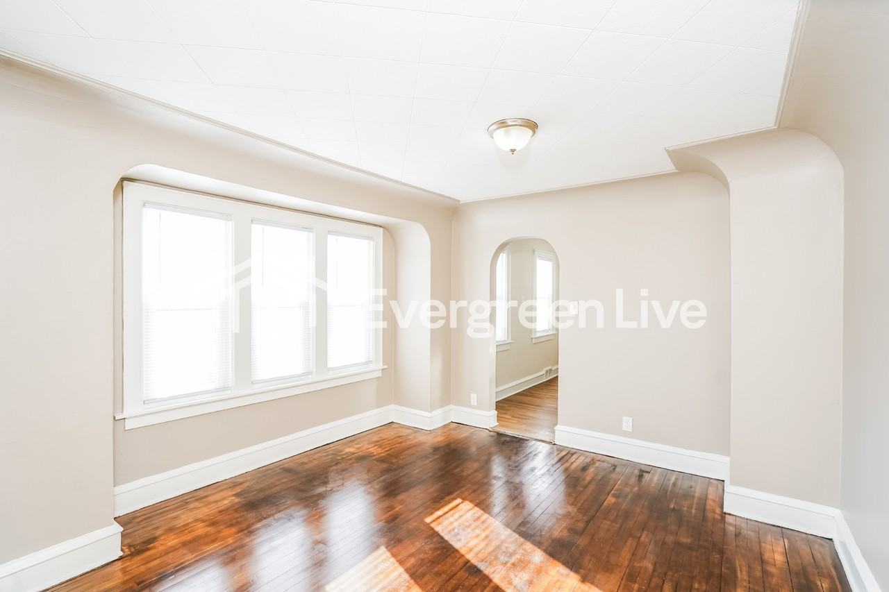 4965 N 55th St Lowr - Photo 6 of 15