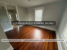 featured image of 2220 Ridgefield St Ne
