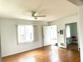 810 7th St ##D - Photo 1 of 1