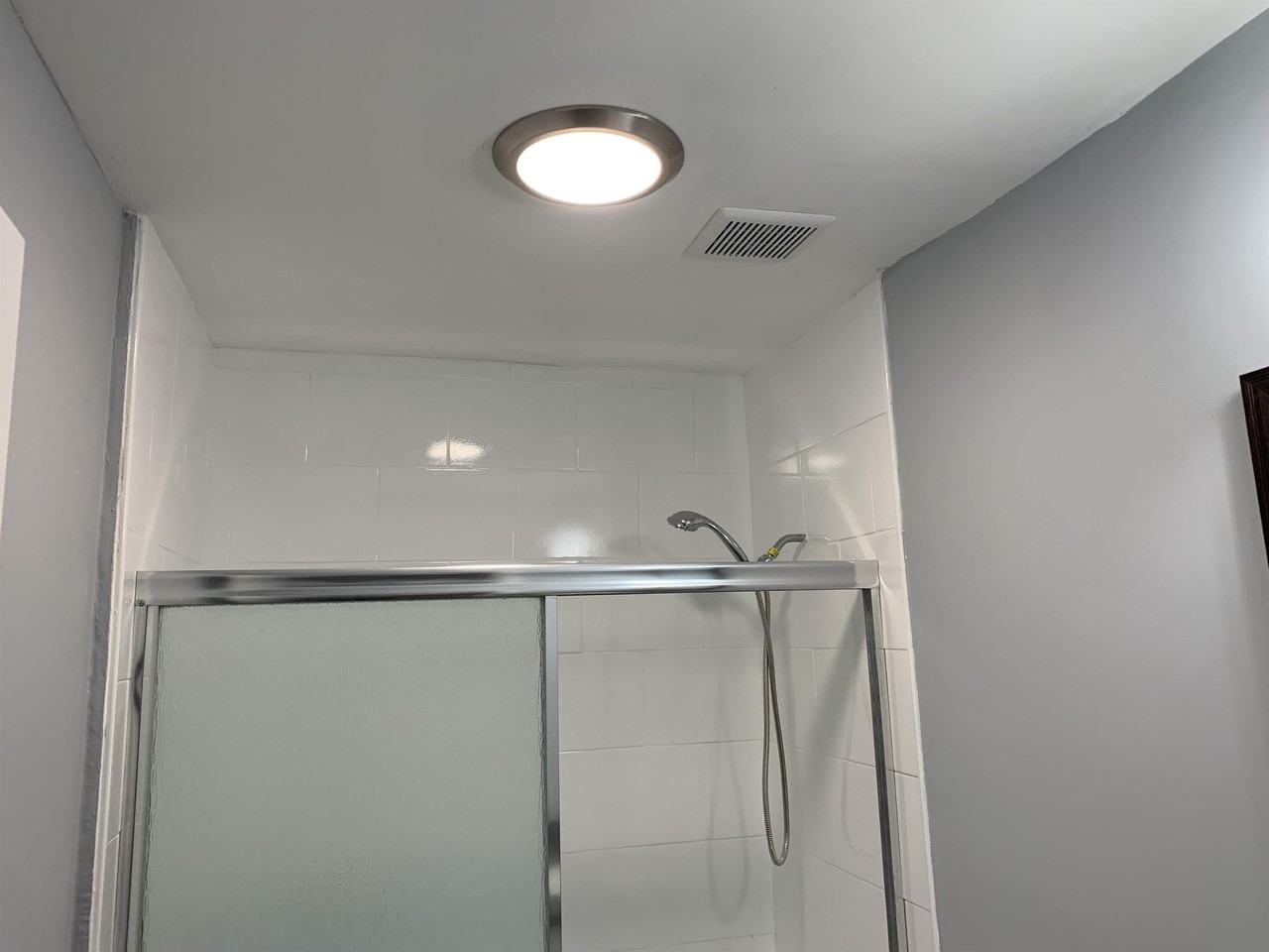 627 N Alexandria Ave - Photo 3 of 16