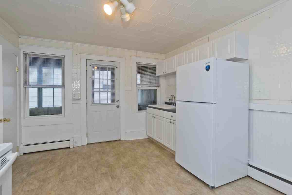 1622 East St ##16 - Photo 4 of 18