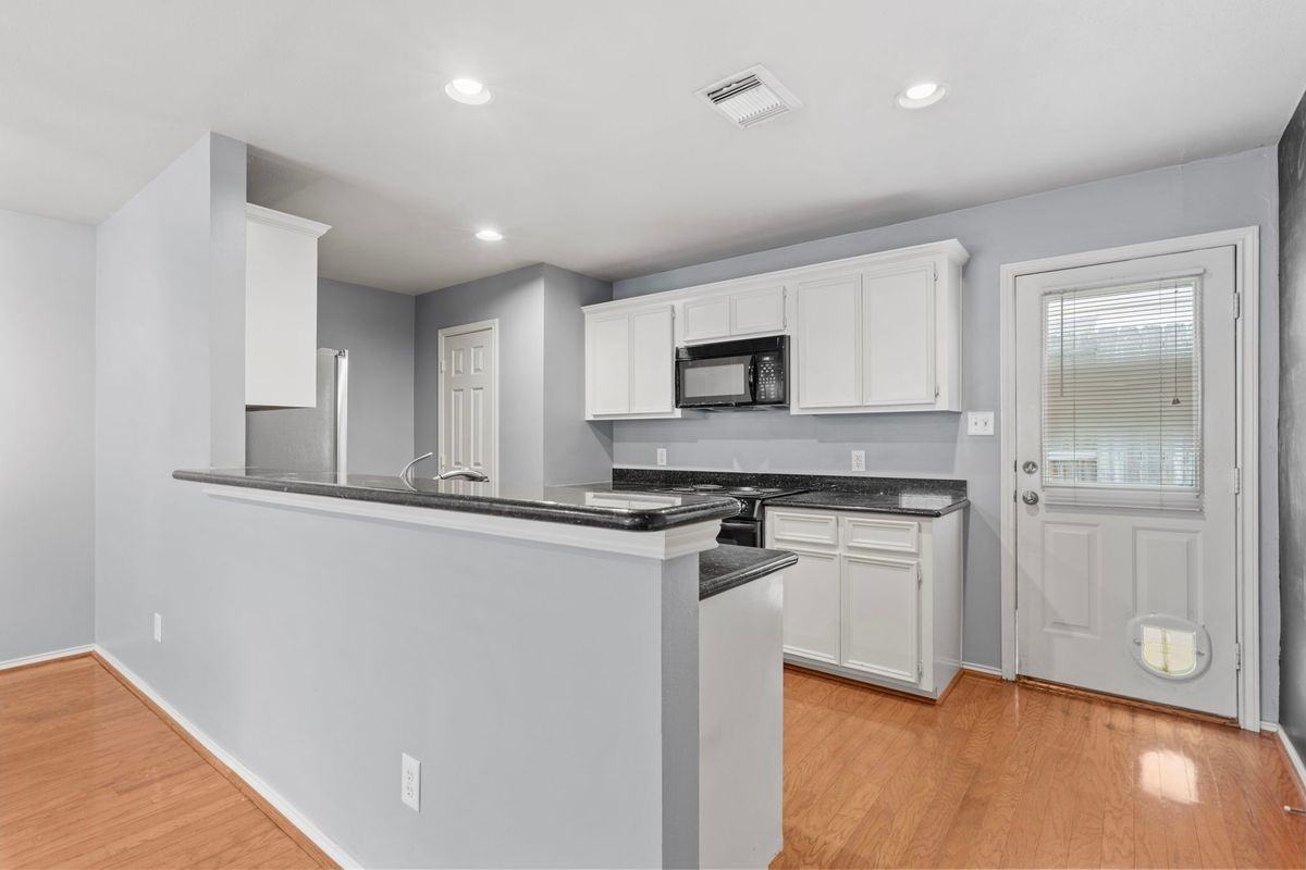 1710 Redwing Cove Dr - Photo 7 of 28