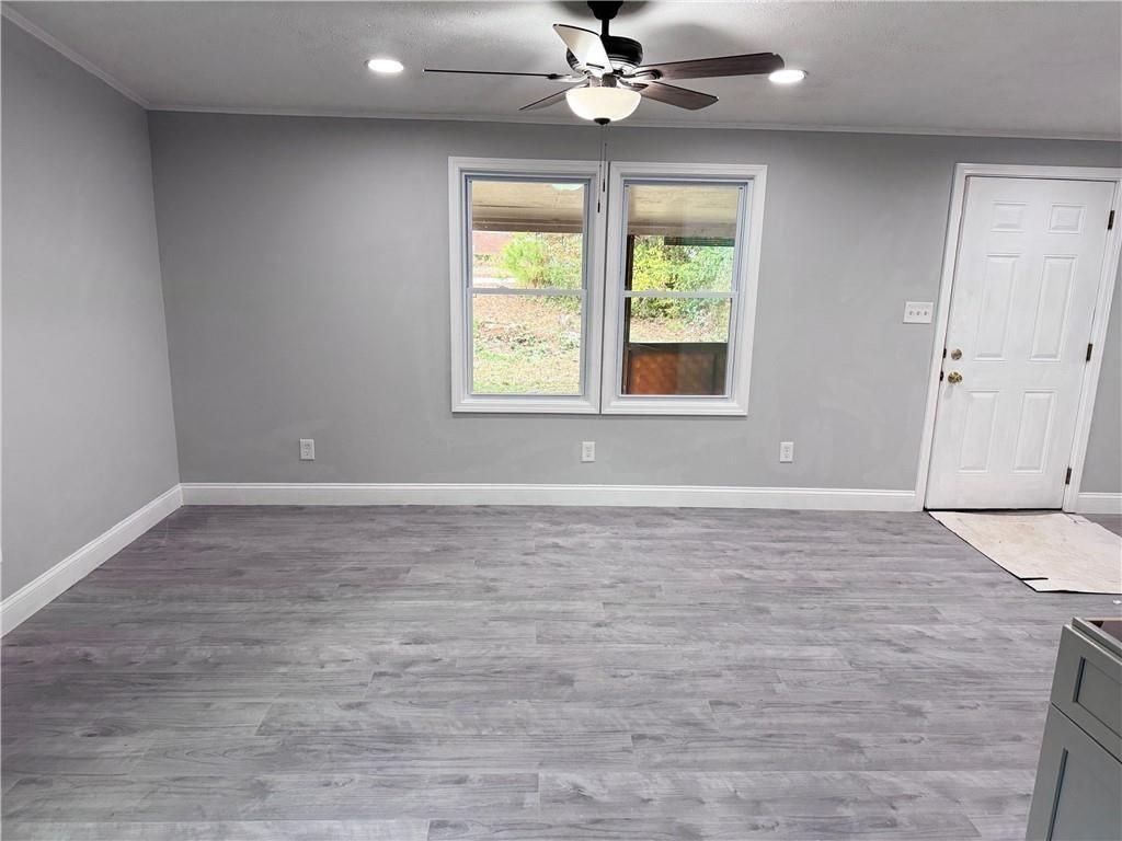 2175 Hanfred Ct - Photo 4 of 9