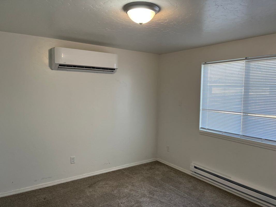 1442 W Sandalwood Dr - Photo 4 of 6