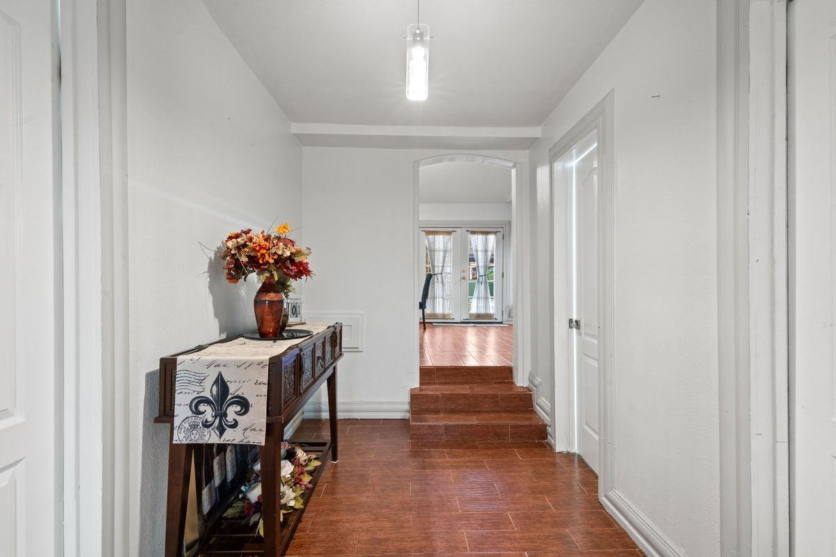 415 S 8th St - Photo 3 of 21