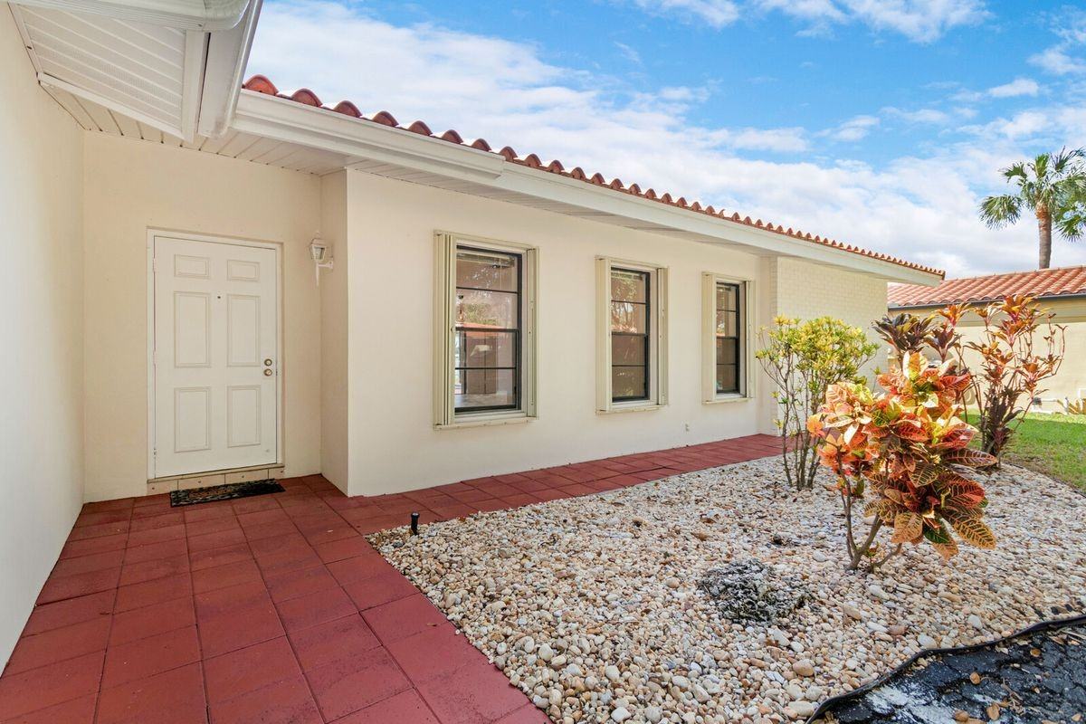 8460 Menteith Ter - Photo 2 of 19