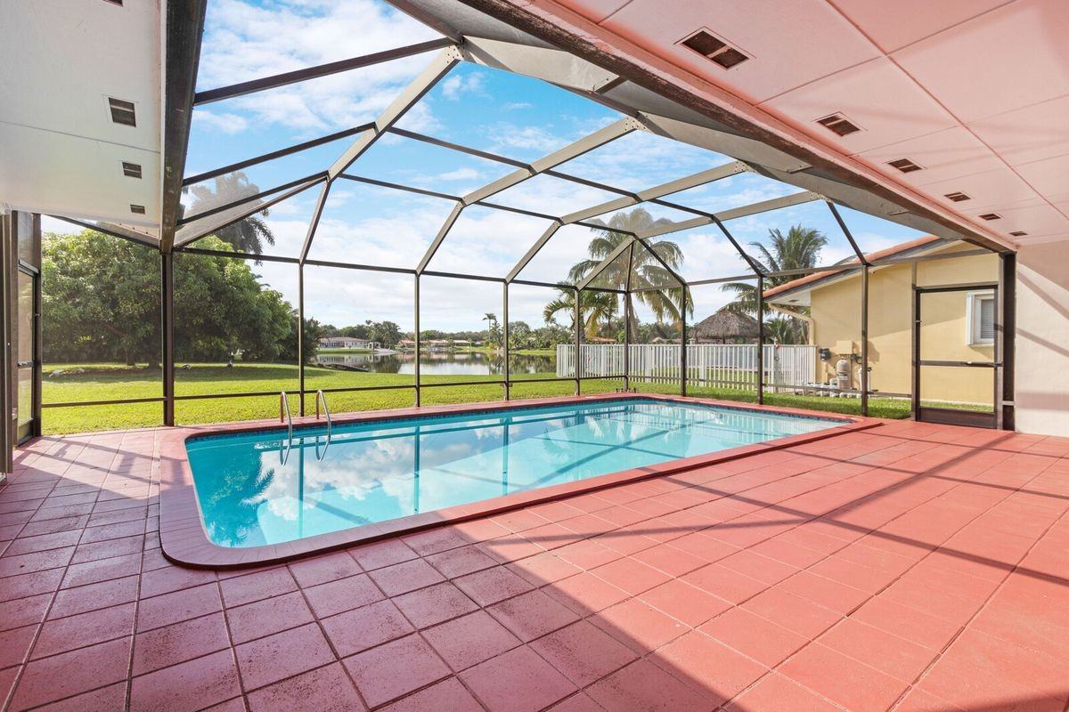 8460 Menteith Ter - Photo 3 of 19