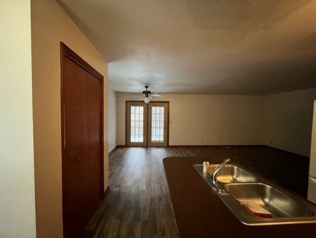 Ron Clark Properties - Photo 2 of 16