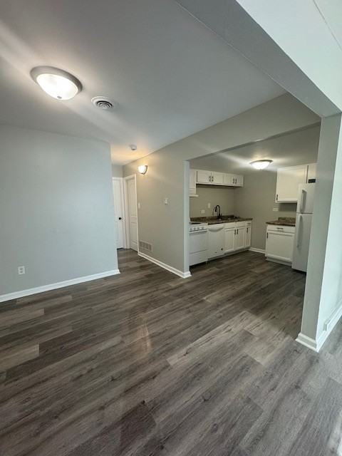 1103 Evans Avenue - Photo 3 of 11