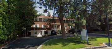 featured image of 921 S Monroe St