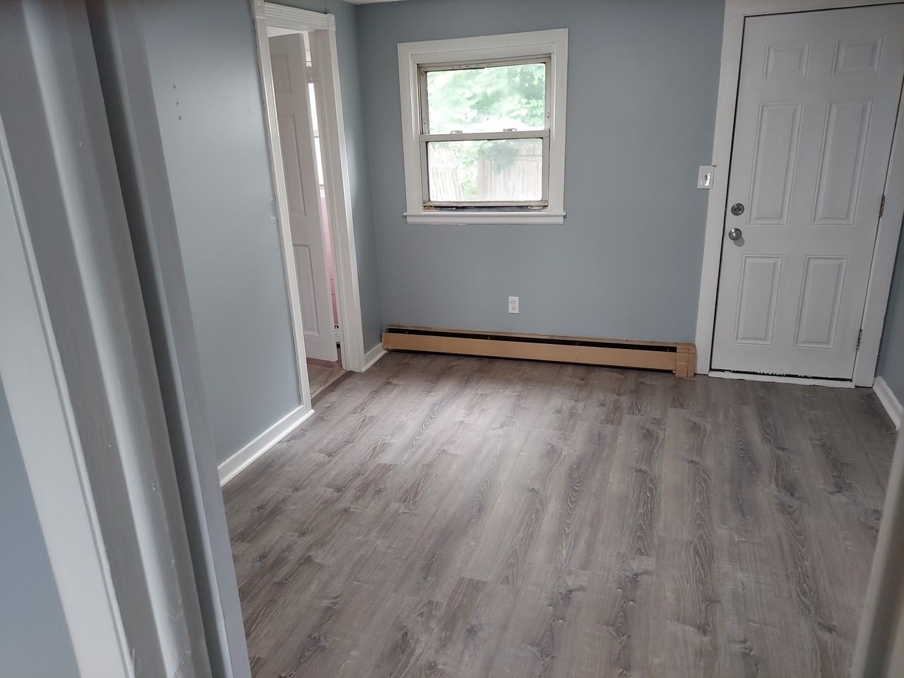 58-60 Intervale Rd - Photo 7 of 10