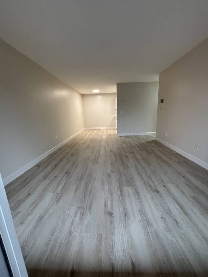 1664 56 Street #316 - Photo 5 of 12