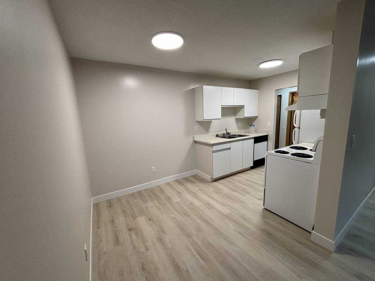 1664 56 Street #316 - Photo 6 of 12