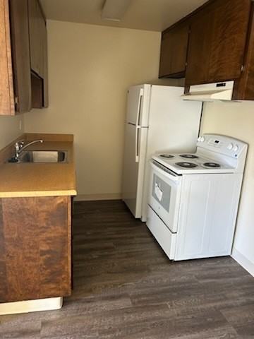 1121 Lloyd Street - Photo 4 of 7