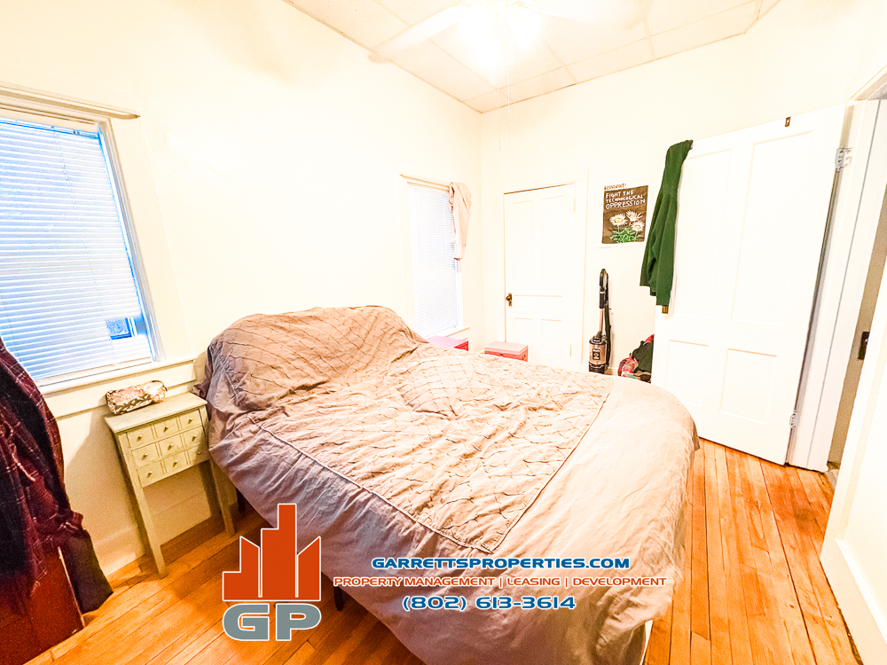 10 Loomis Street - Photo 3 of 10