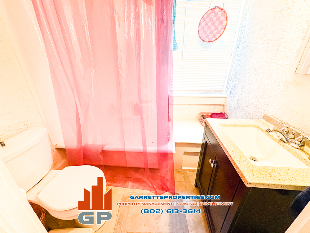 10 Loomis Street - Photo 5 of 10