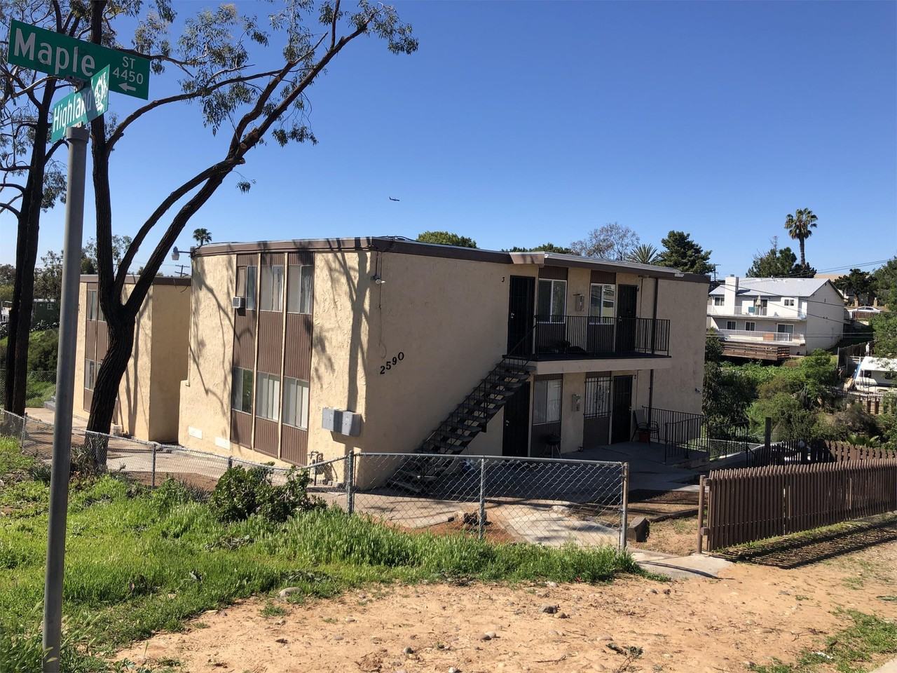 Highland Ave 2590 - Photo 4 of 5