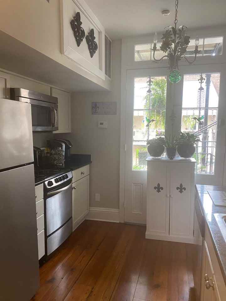 517 Dumaine Street - Photo 3 of 35