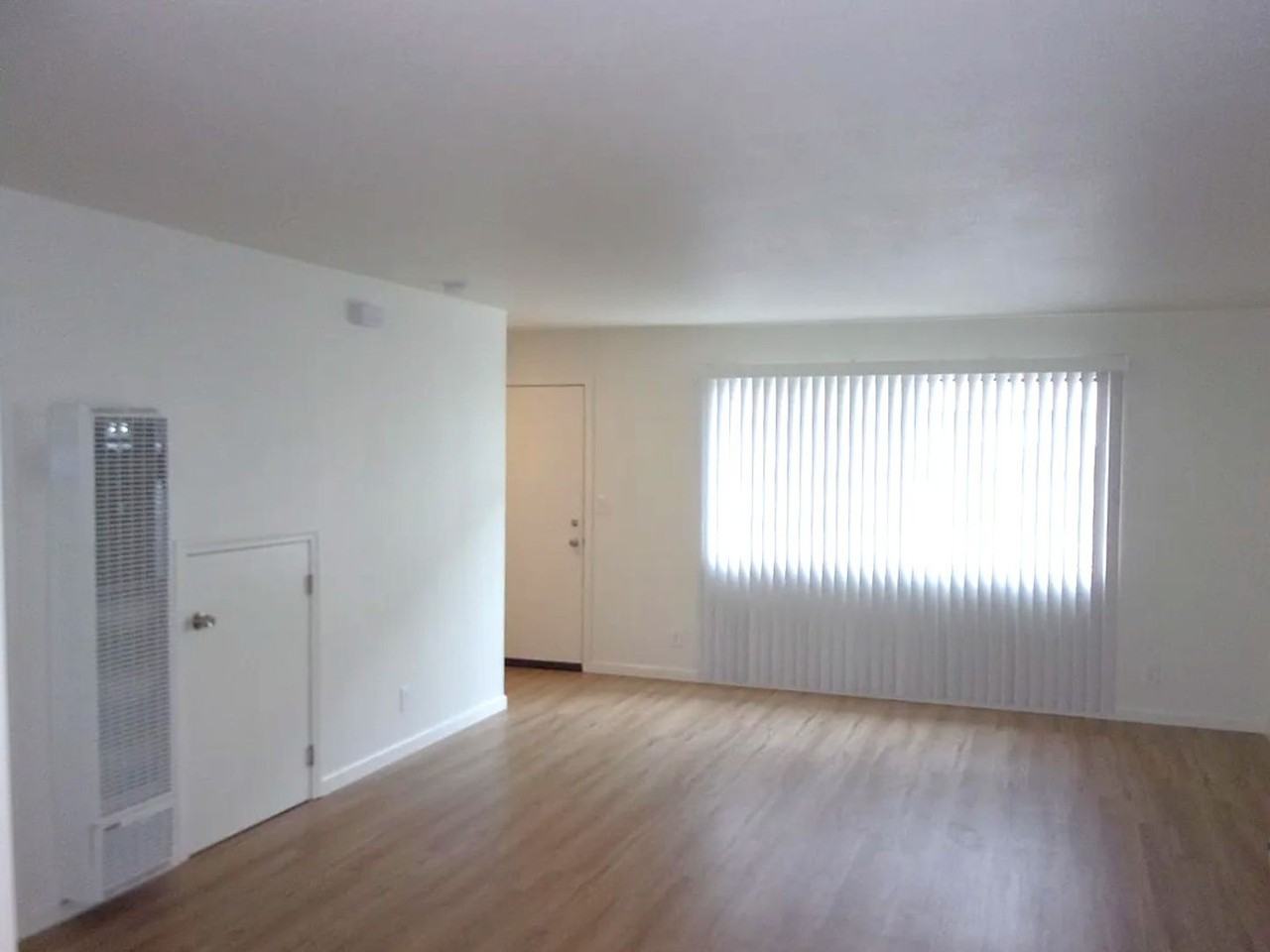 728 N G St #C - Photo 2 of 9