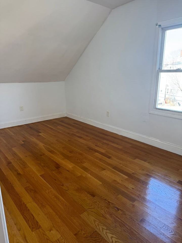 61 Crescent Ave - Photo 4 of 16