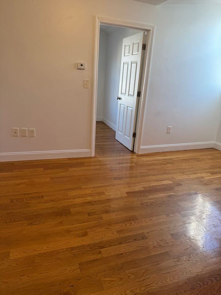 61 Crescent Ave - Photo 5 of 16