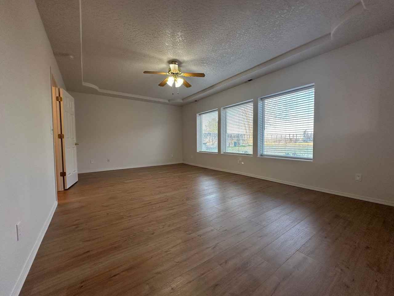 1610 N Ohio Ave - Photo 4 of 16