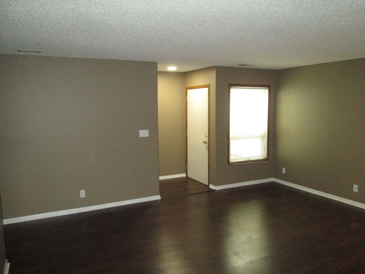 1725 Granada Ln - Photo 6 of 29