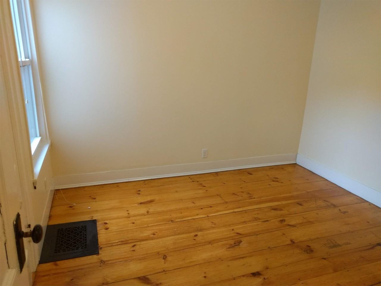 45 Roberts Street - Photo 6 of 8