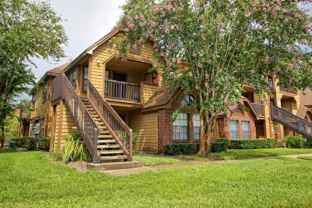 364 Northpointe Ct - Photo 1 of 1