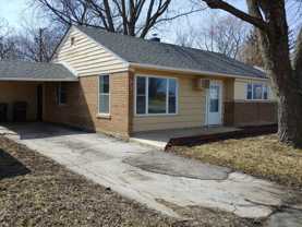 211 Sauk Trl - Photo 1 of 1