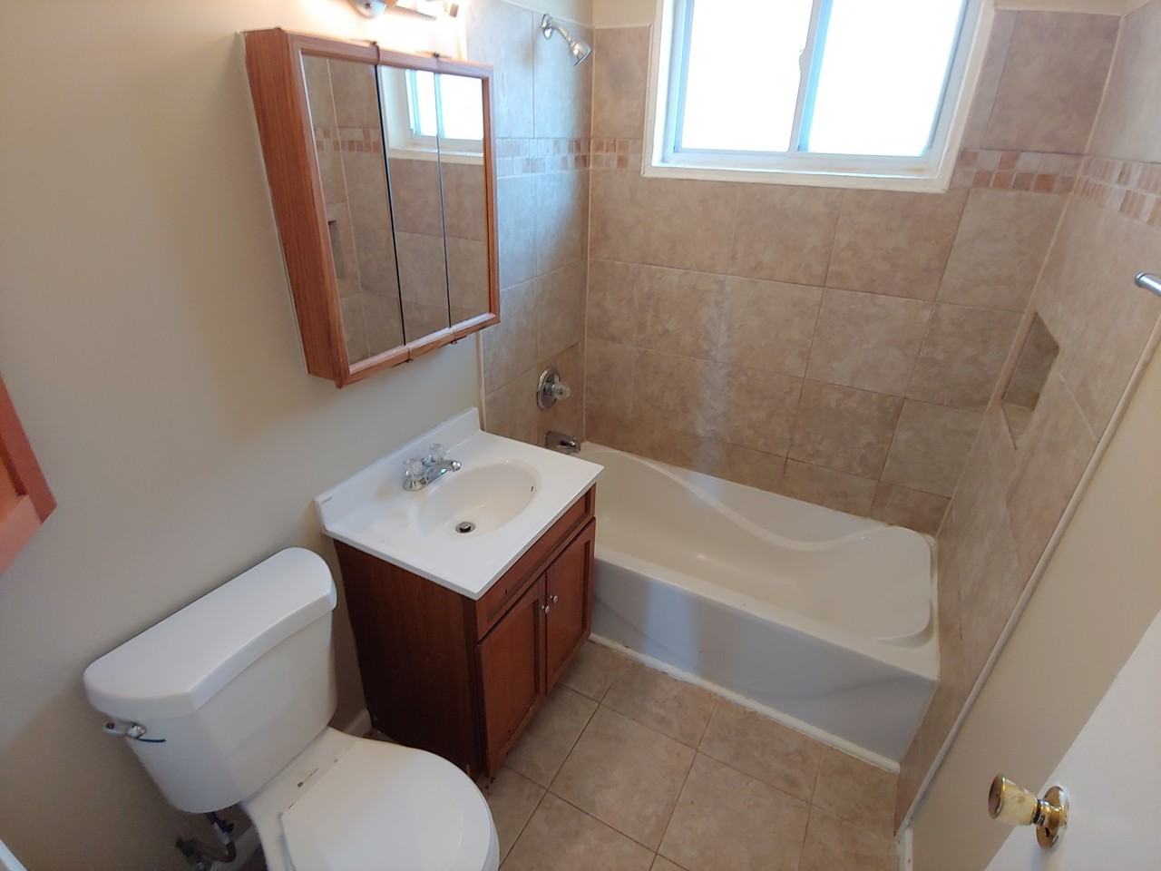 211 Sauk Trl - Photo 3 of 6