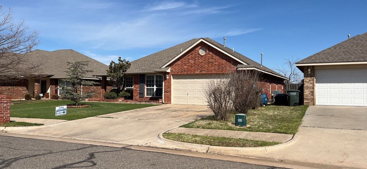 329 Bright Angel Trl - Photo 2 of 32