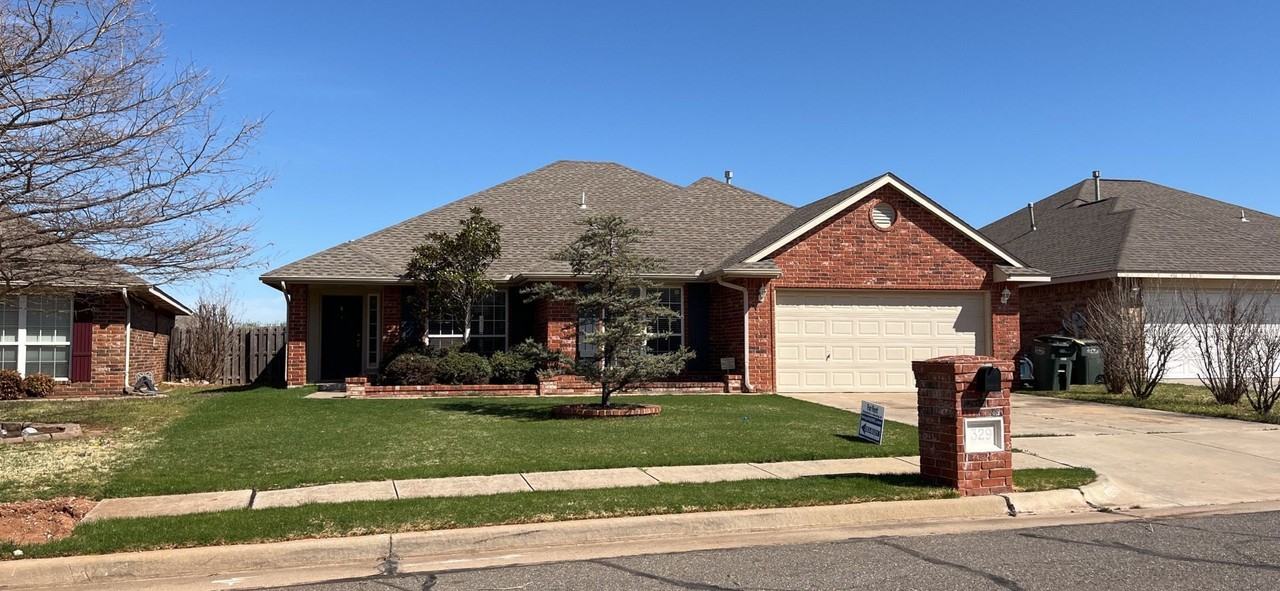 329 Bright Angel Trl - Photo 3 of 32