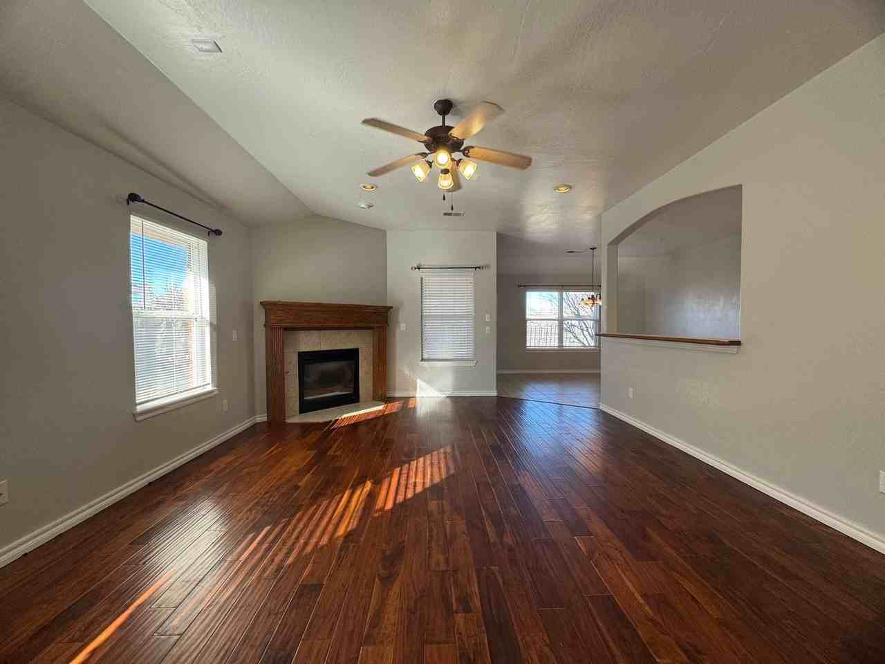 329 Bright Angel Trl - Photo 7 of 32