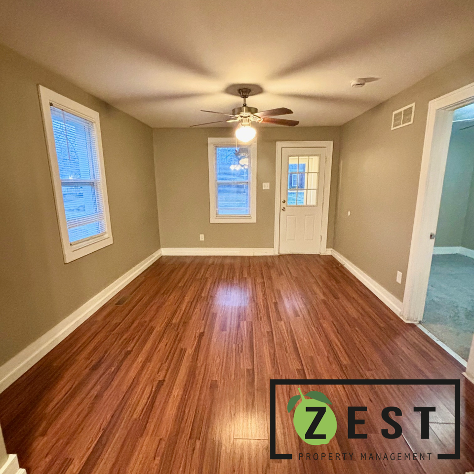 27074 Brettonwoods St - Photo 2 of 21