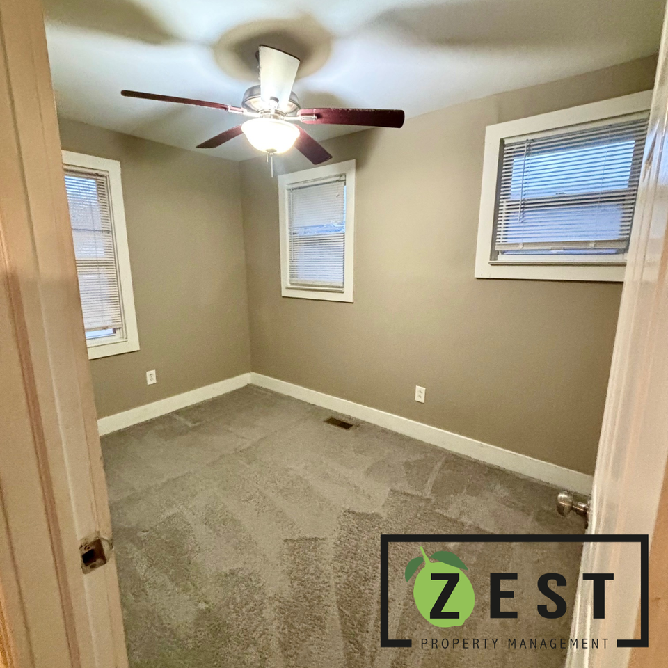 27074 Brettonwoods St - Photo 4 of 21