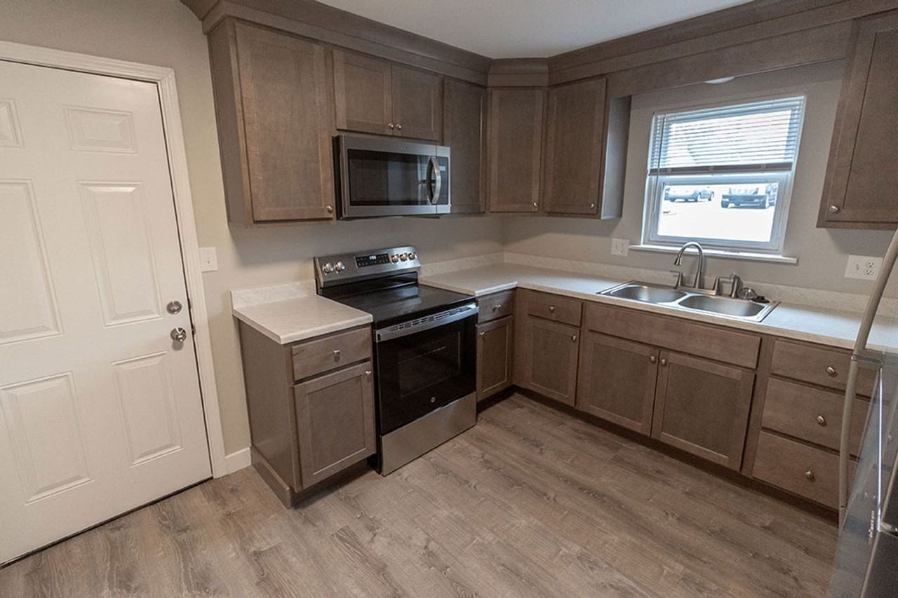 3710 Weymeyer Dr #2 - Photo 4 of 27