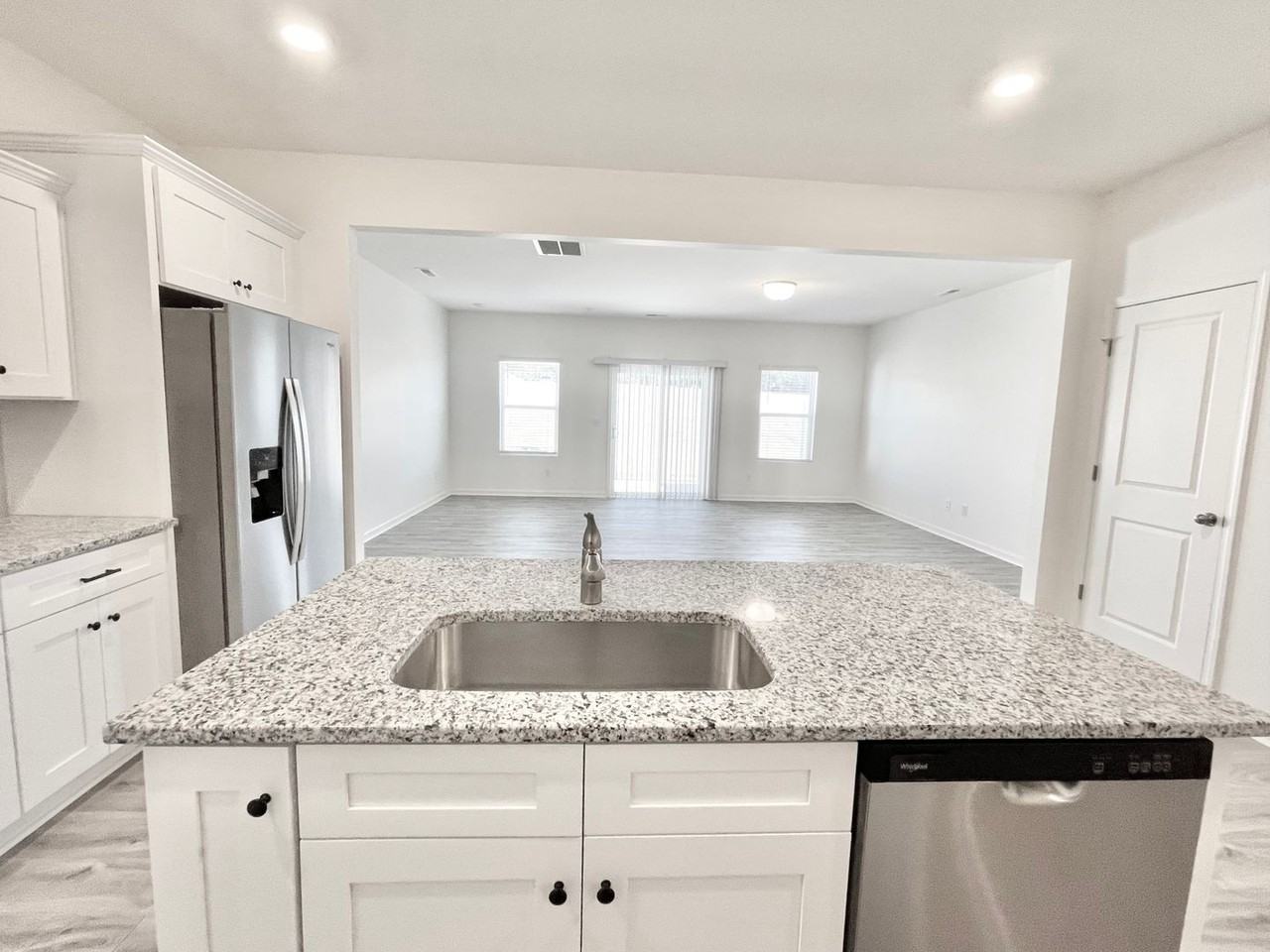 3880 Claret Cup Dr - Photo 7 of 16