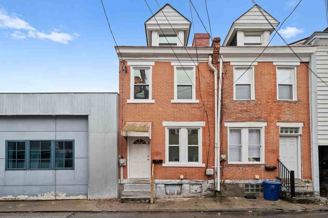 2326 Larkins Way - Photo 2 of 22