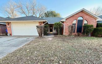 405 Edwards Dr - Photo 1 of 1