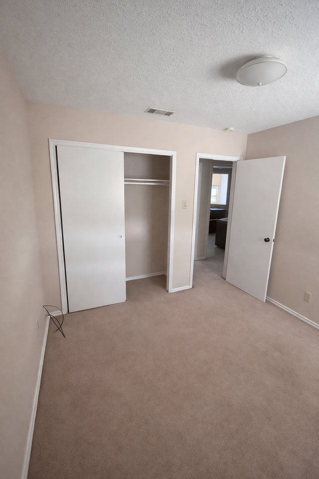 1706 Wickfield Way - Photo 6 of 13