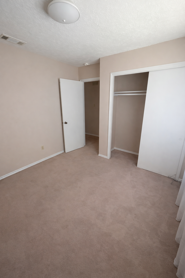 1706 Wickfield Way - Photo 7 of 13