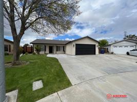 featured image of 6014 Sarona St