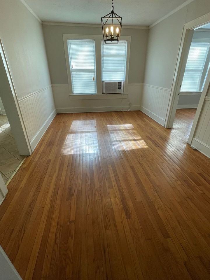 705 Ockley Dr - Photo 5 of 8