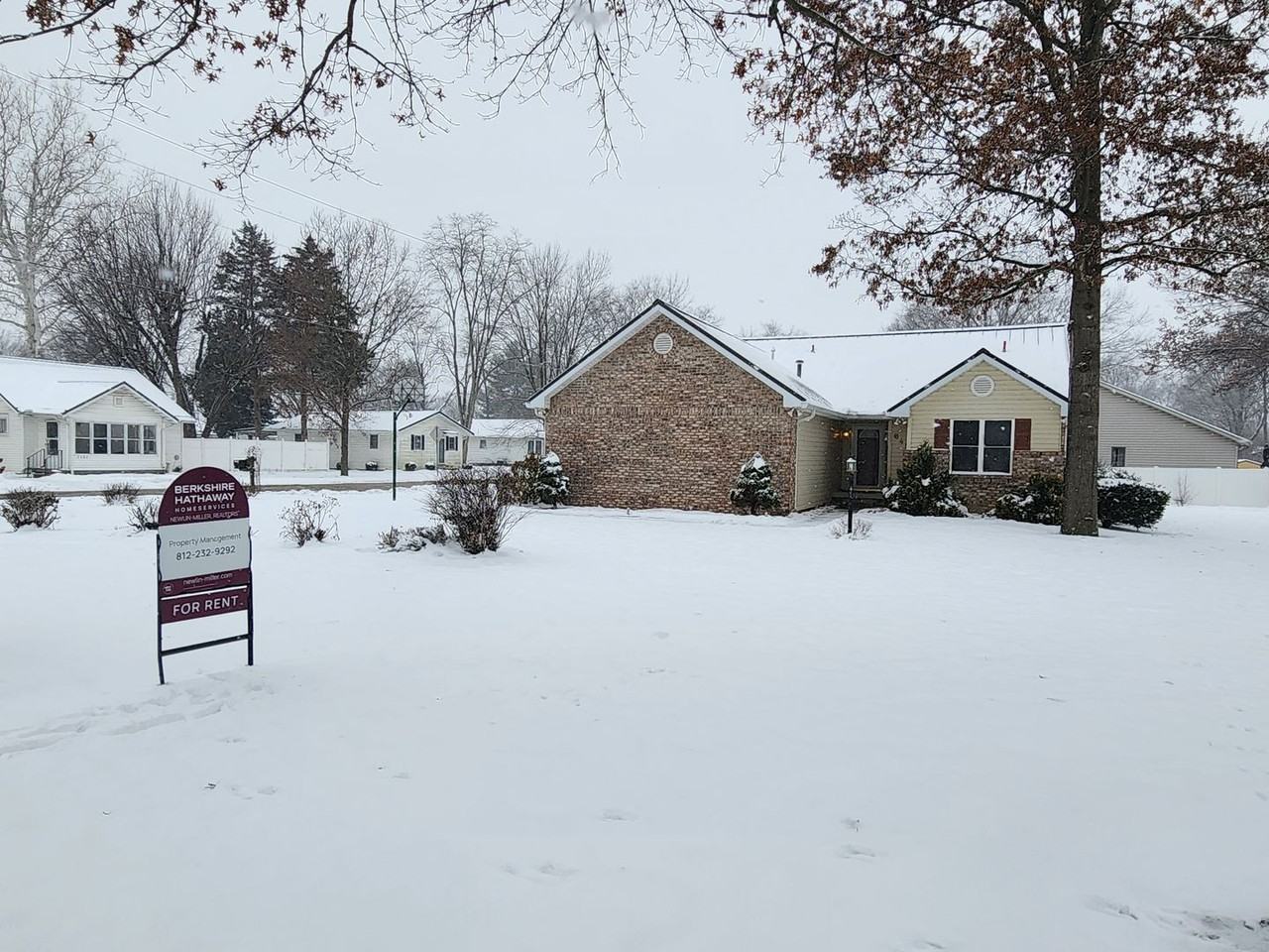 645 S 32nd St - Photo 2 of 15