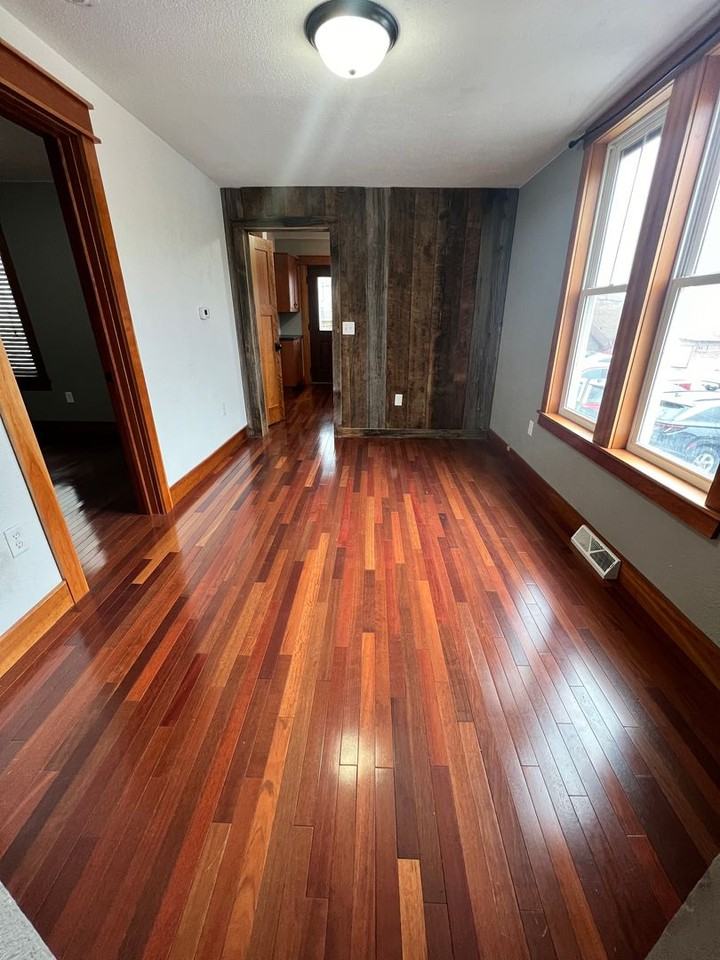 1414 Jefferson St - Photo 3 of 20