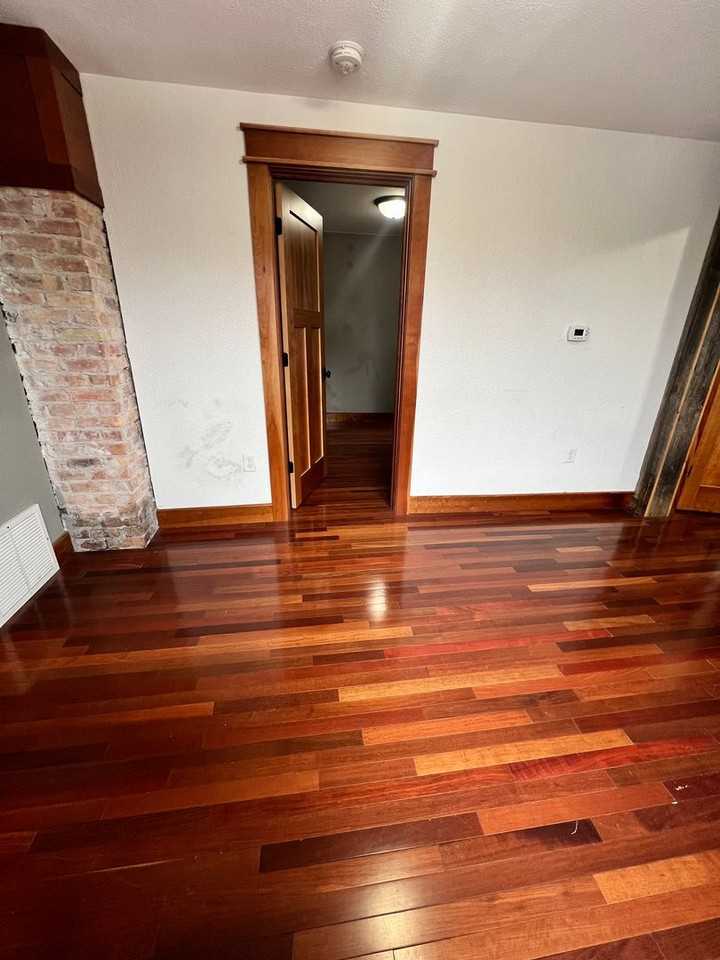 1414 Jefferson St - Photo 4 of 20