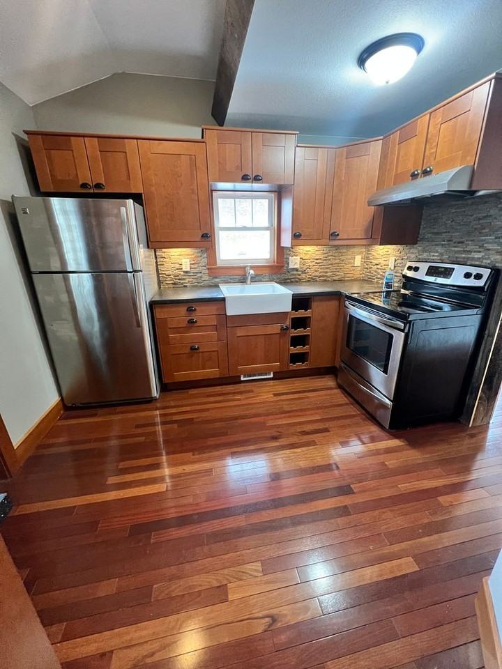 1414 Jefferson St - Photo 5 of 20