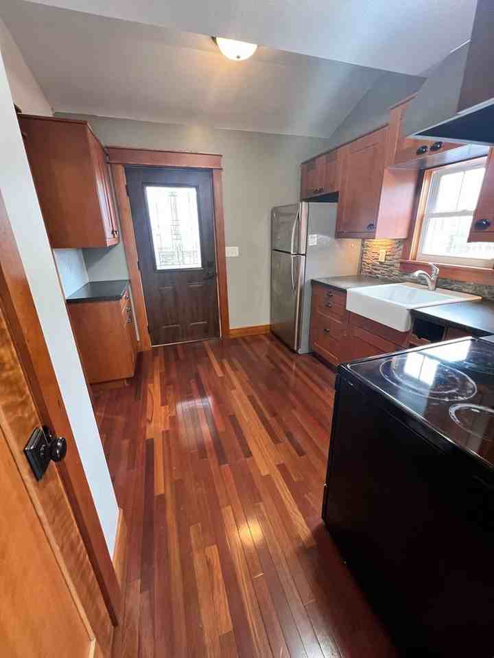 1414 Jefferson St - Photo 7 of 20